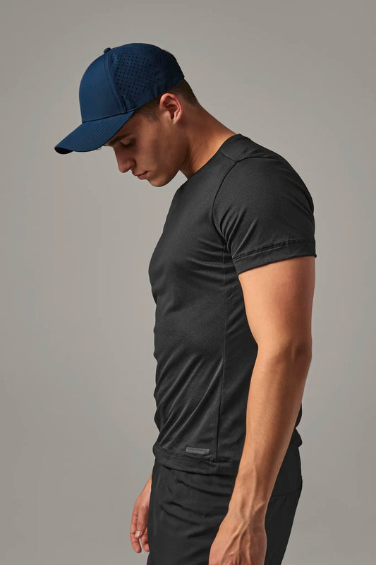 Gorra trucker Laser Performance